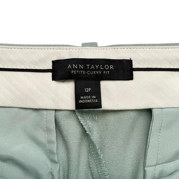 Ann Taylor Eva Petite-Curvy Fit Ankle Pants - Picture 4 of 6